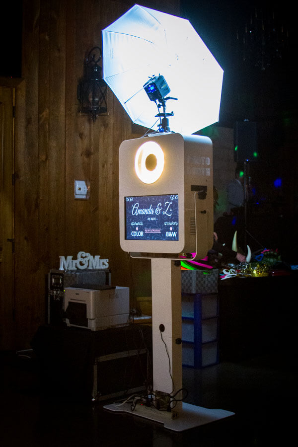 open_air_photo_booth_at_wedding_Edmond 360 Photo Booth in action! Snap Me Crazy offers professional videos, visual fx, crazy props, and an experience for all who steip on our 360 platform. Pefect for parties or coporate activations.